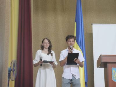 Урочиста церемонія вручення дипломів