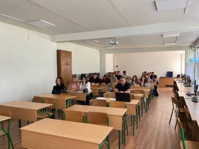 Курс на власну освітню траєкторію